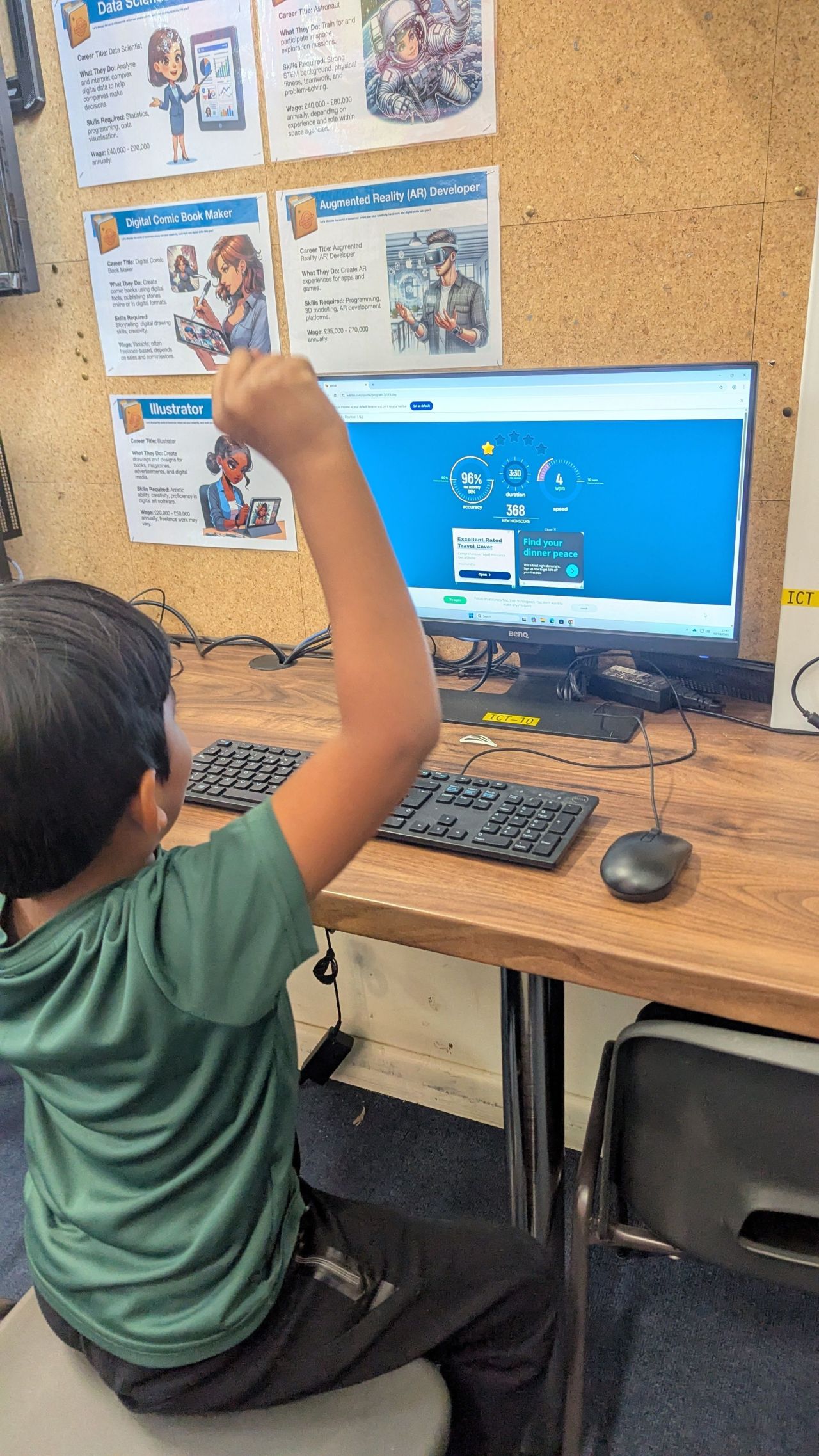 U Teach Mi pupils at after-school tech club